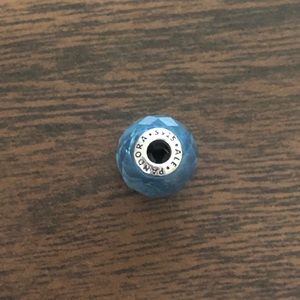 New authentic Pandora essence friendship charm